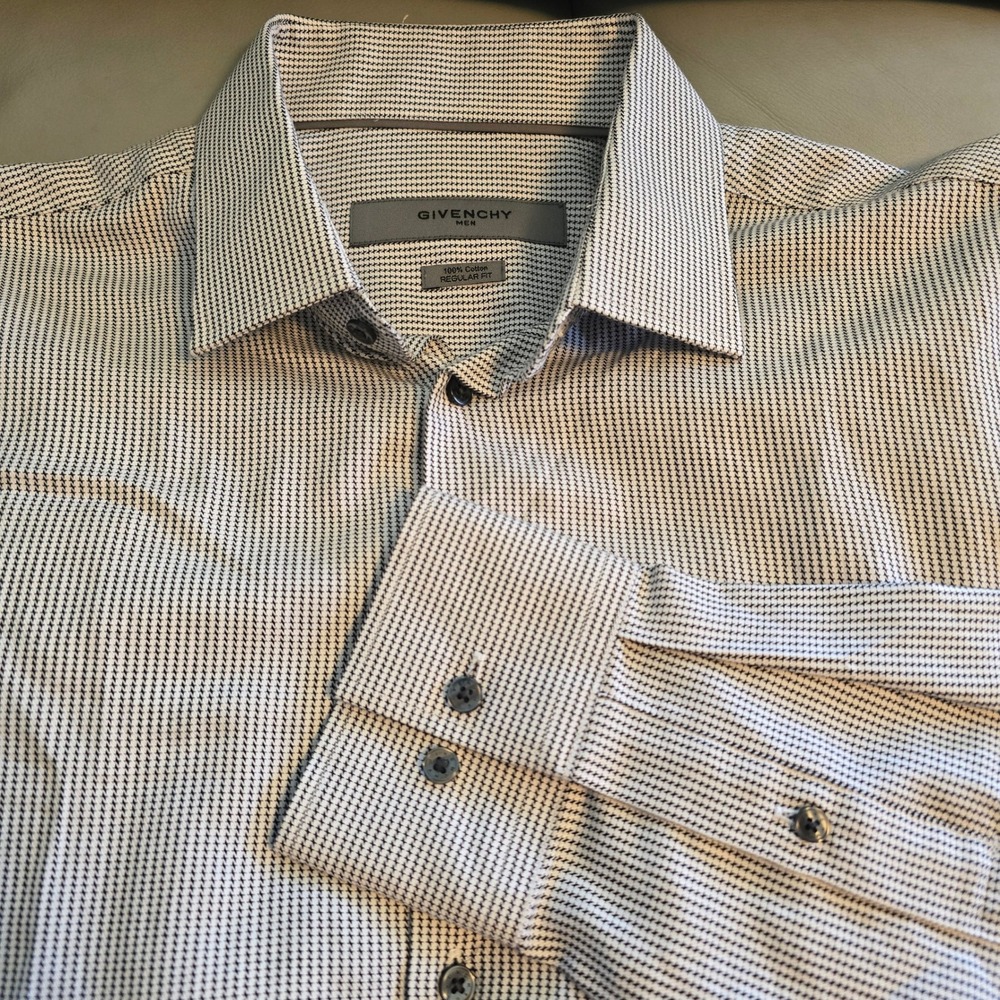 Givenchy Men Regular Fit Cotton Button Down Shirt Micro Pattern Black White 15.5